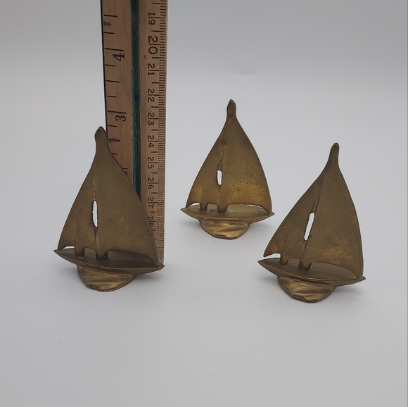 Set of Three Brass Sailboat Figurines - Picture 10 of 10